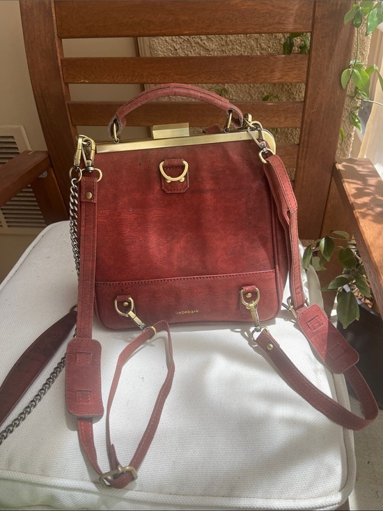 Laflore Paris Handbags - Classic BeBeBark Brick-Red sustainable CORK Backpack Crossbody